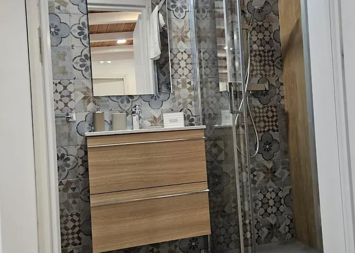 Santalucia مودونيو